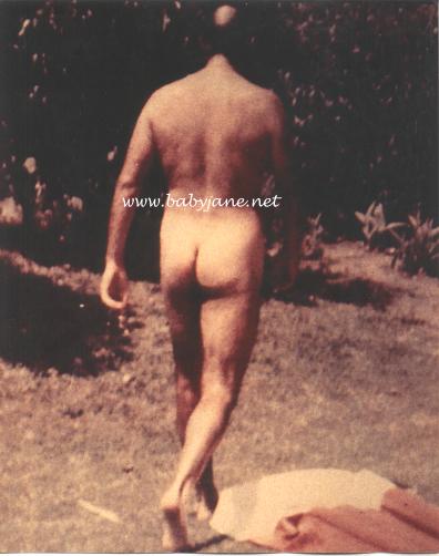Sean connery nude photos.